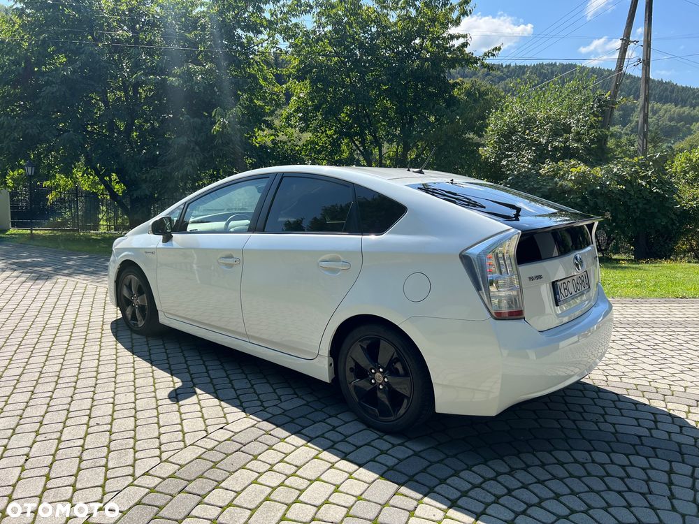 Toyota Prius - 5