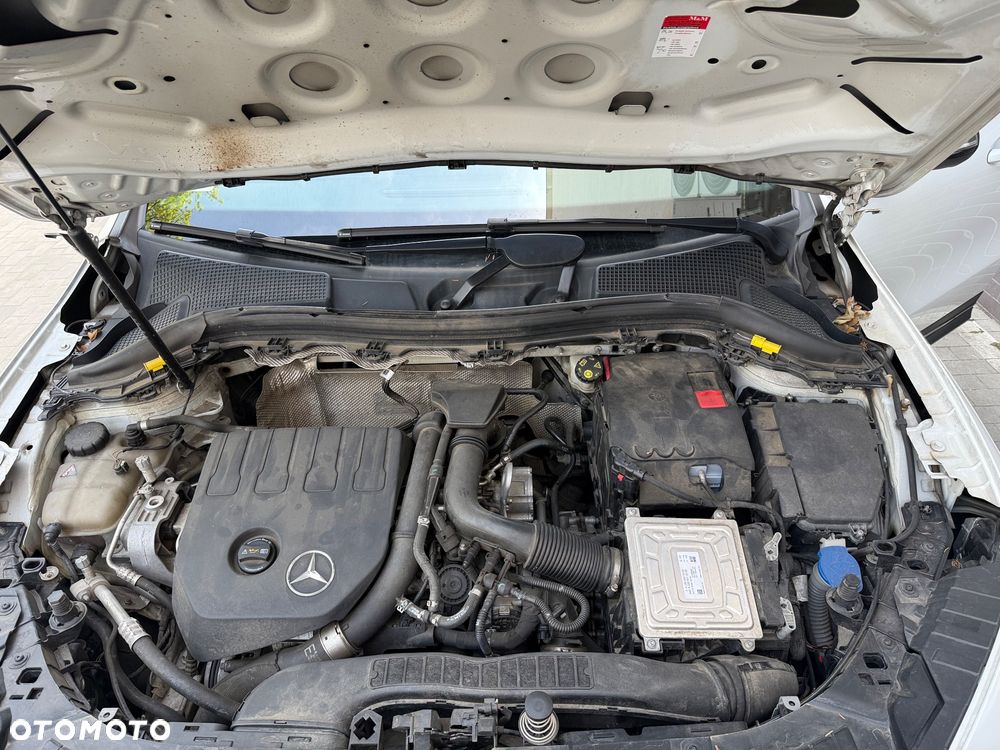 Mercedes-Benz GLA 200 AMG Line - 35