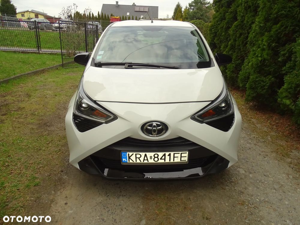 Toyota Aygo x-play - 3