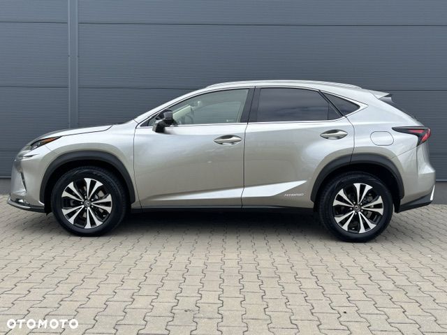 Lexus NX 300h F Impression AWD - 8