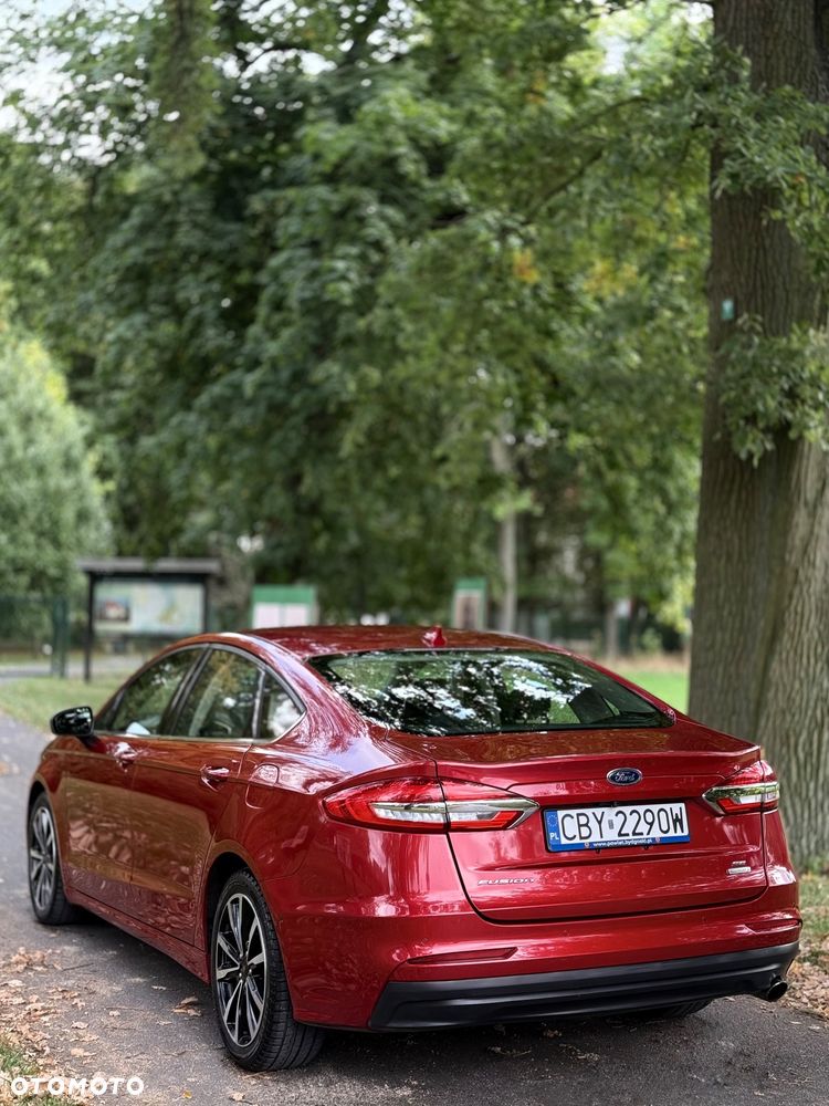 Ford Fusion - 18