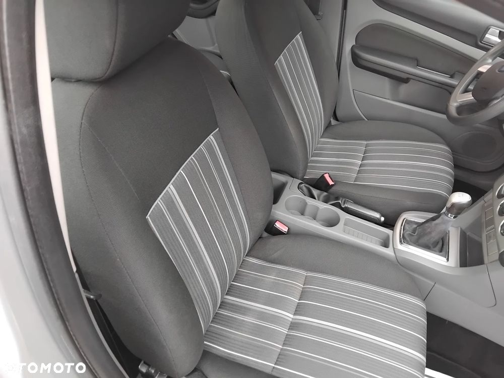 Ford Focus - 9