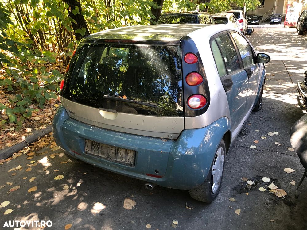 Dezmembrez Smart ForFour Bleo 1,3 benzina automat 2006 - 3