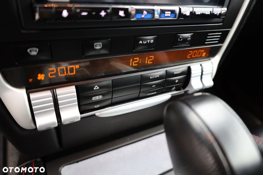 Porsche Cayenne S Tiptronic - 26