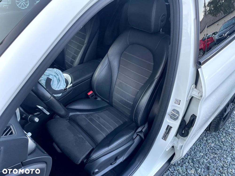 Mercedes-Benz GLC 220 d 4Matic 9G-TRONIC AMG Line - 16