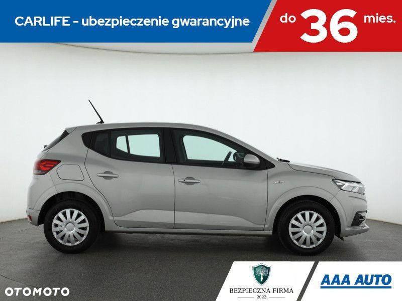 Dacia Sandero - 8