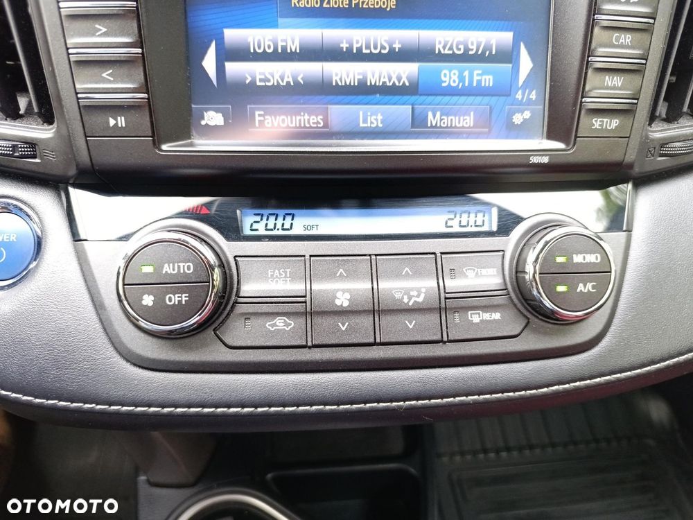 Toyota RAV4 Hybrid Premium 4x4 - 18