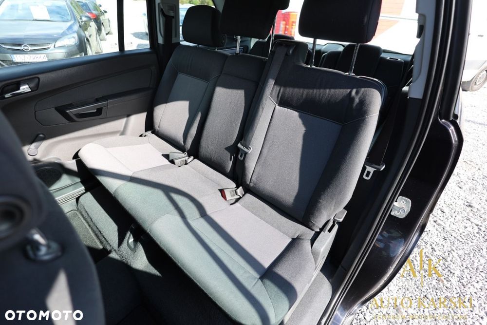 Opel Zafira - 32