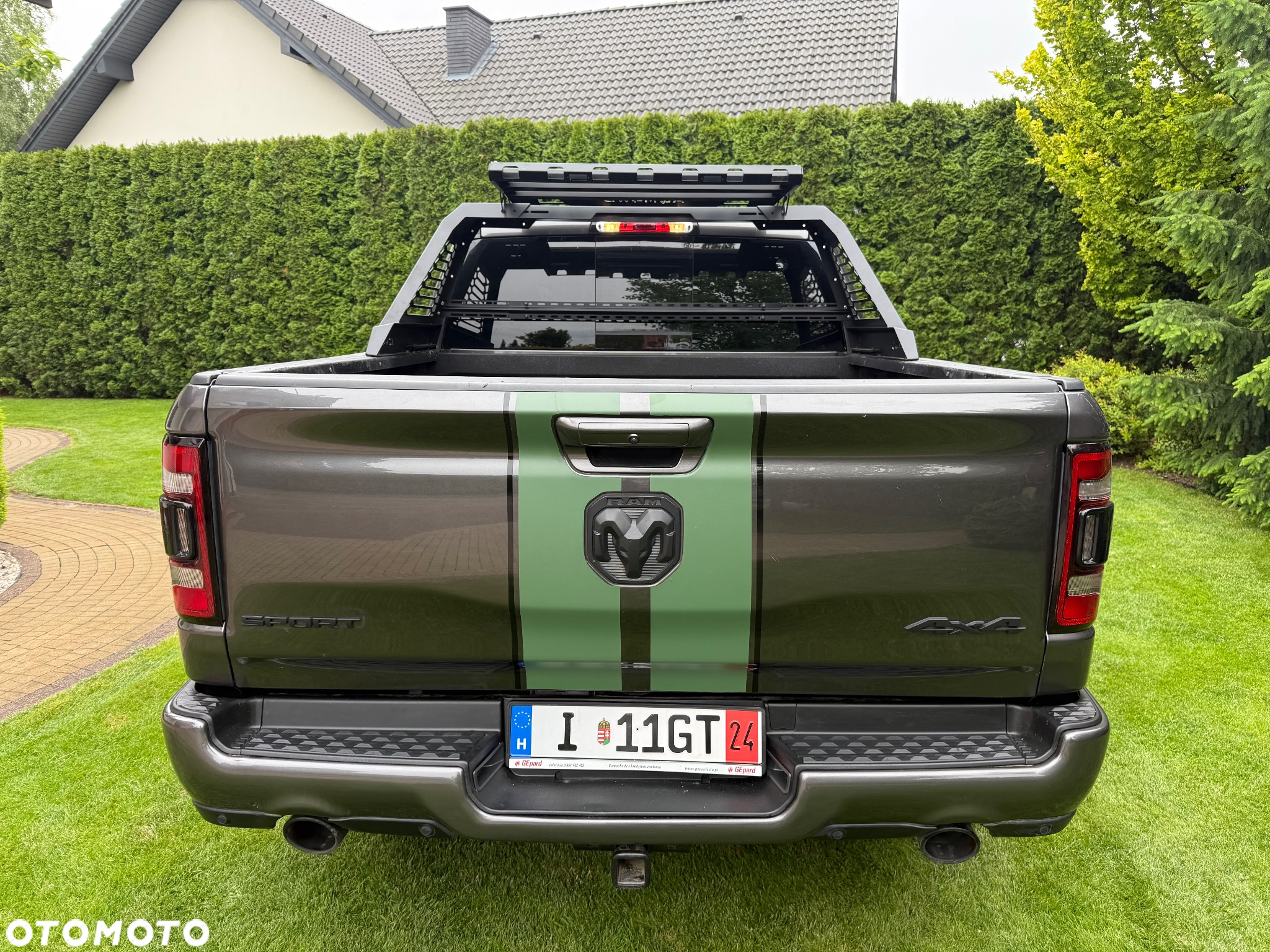 RAM 1500 Crew Cab Longbed Laramie - 9