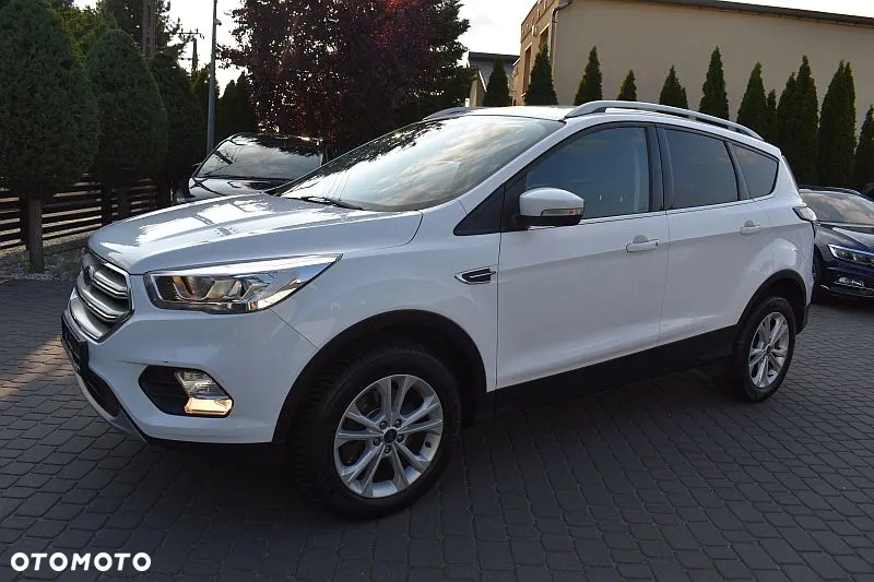 Ford Kuga 2.0 TDCi 4x2 Titanium - 39