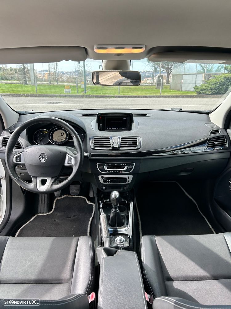 Renault Mégane Sport Tourer ENERGY dCi 130 Start & Stopp Bose Edition - 8