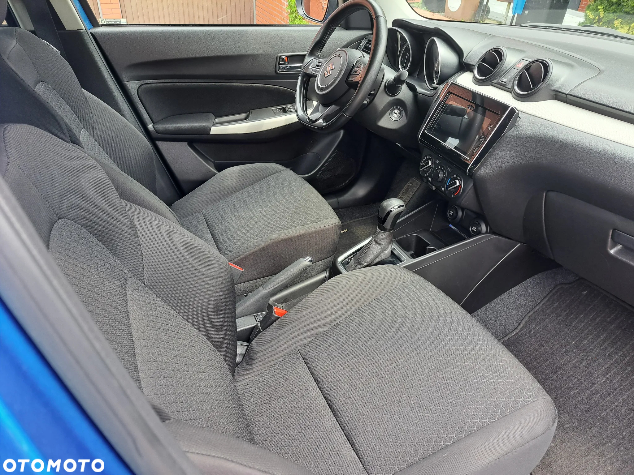 Suzuki Swift 1.2 Premium Plus CVT - 17