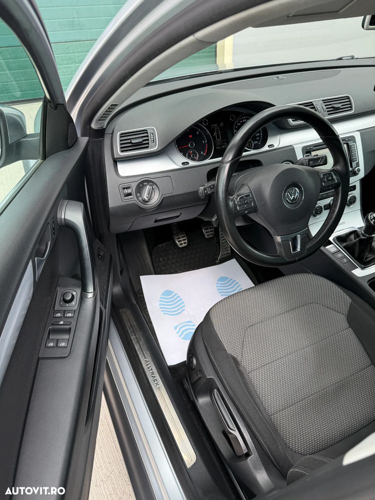 Volkswagen Passat Alltrack 2.0 TDI BlueMotion Technology - 10