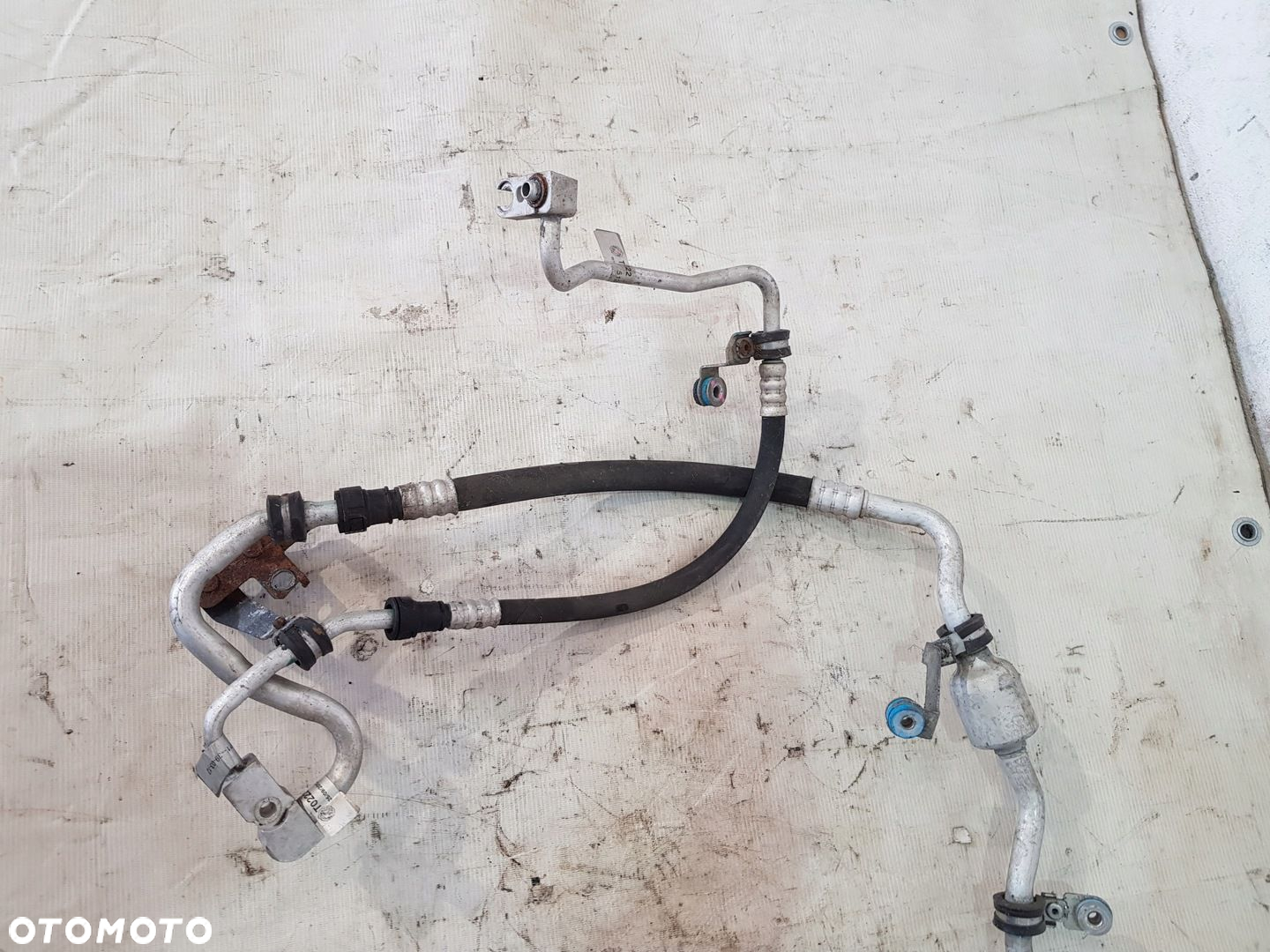 PRZEWÓD RURA KLIMATYZACJI 51917379 FIAT 500L 1.3D - 2