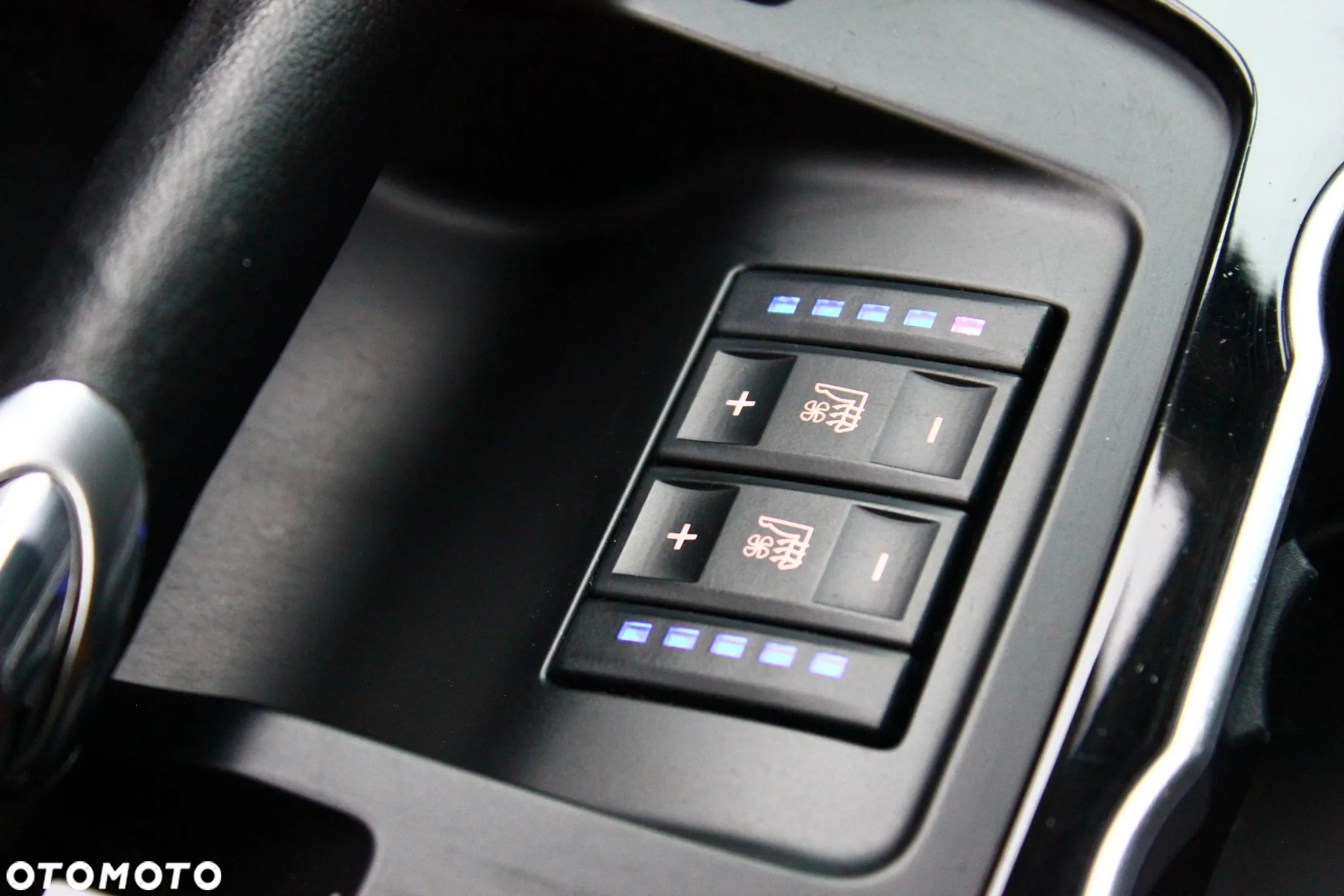 Ford S-Max 1.6 EcoBoost Titanium - 29