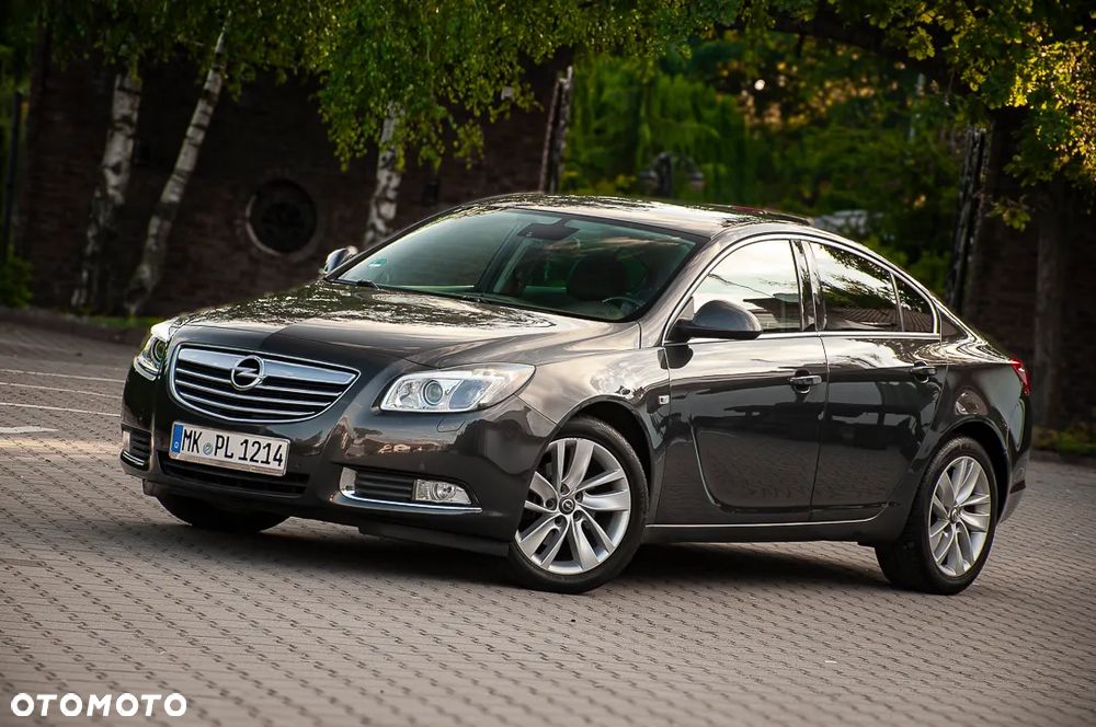 Opel Insignia - 25