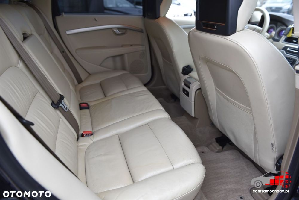 Volvo V70 D3 Momentum - 17