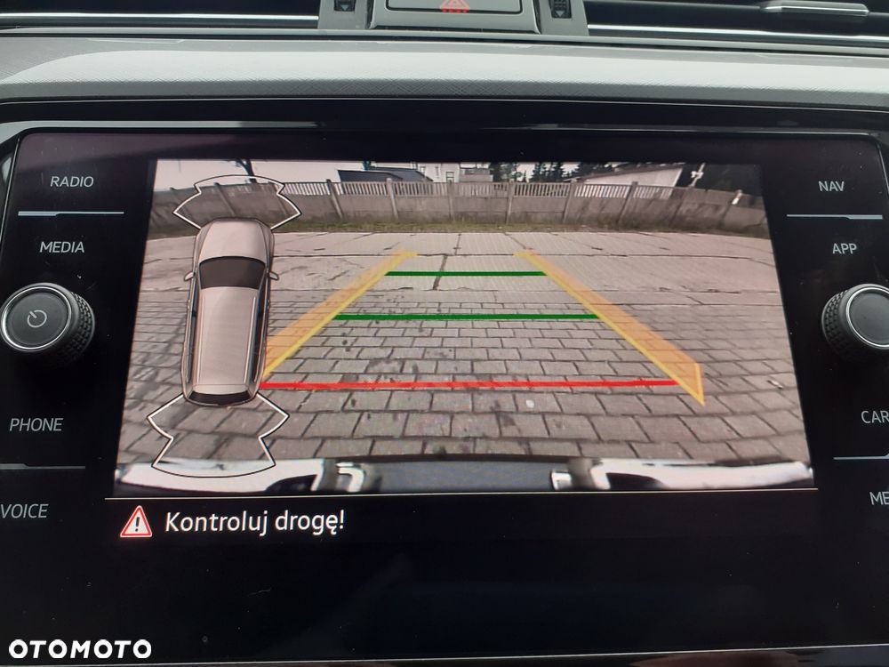 Volkswagen Passat - 18