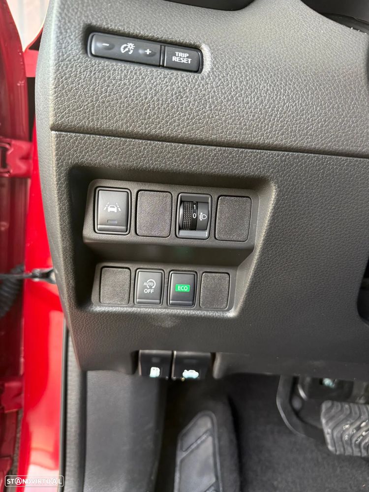 Nissan Qashqai 1.2 DIG-T N-Connecta 18 Xtronic - 23