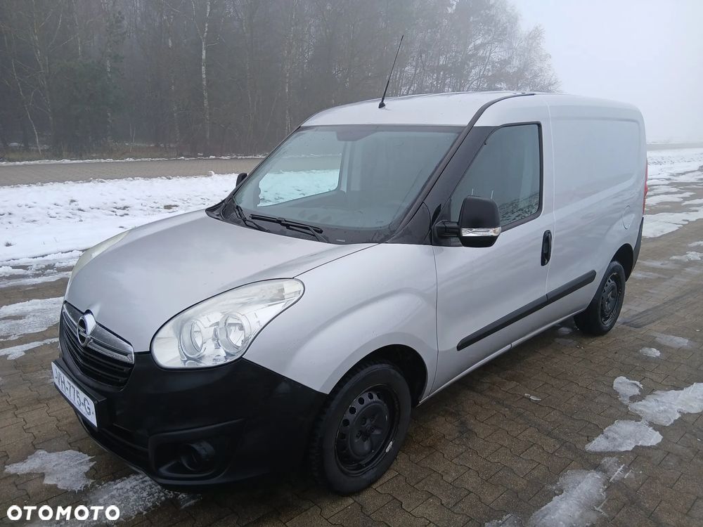 Opel COMBO - 22