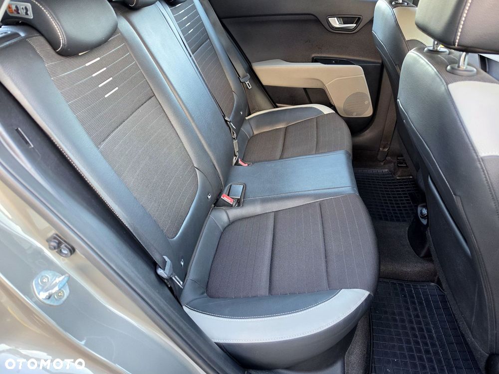 Kia Stonic 1.4 L - 20