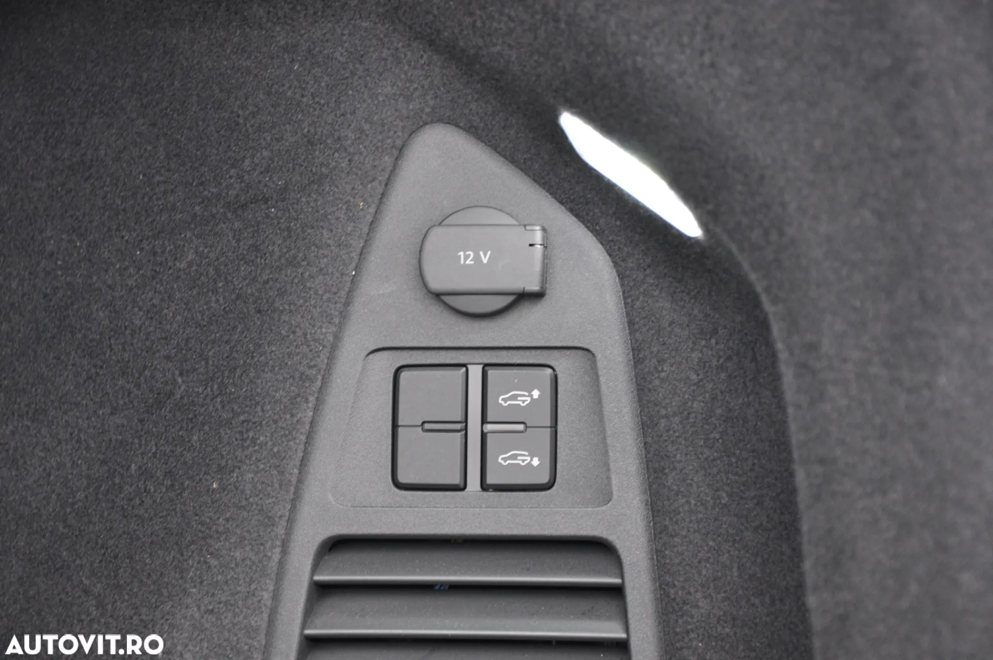 Volkswagen Touareg V6 TDI 4MOTION R-Line - 39