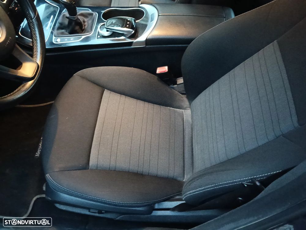 Mercedes-Benz C 180 BlueTEC Avantgarde - 37