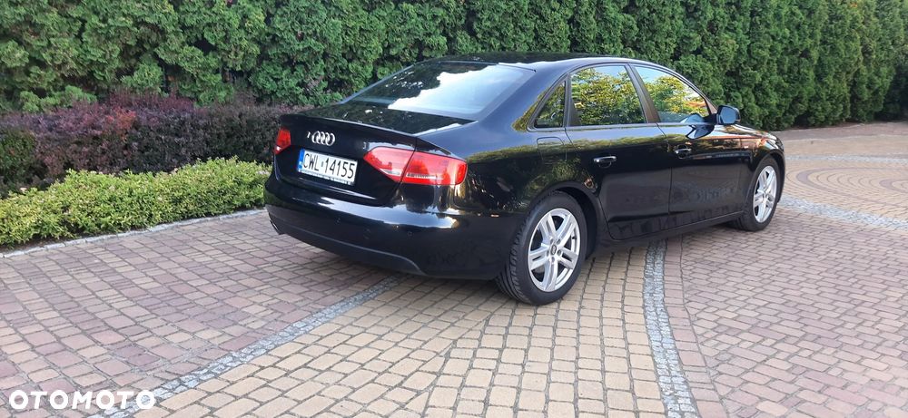 Audi A4 Limousine - 15