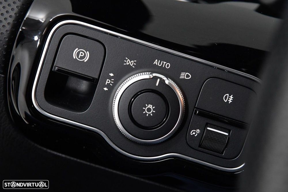 Mercedes-Benz A 200 AMG Line Aut. - 19