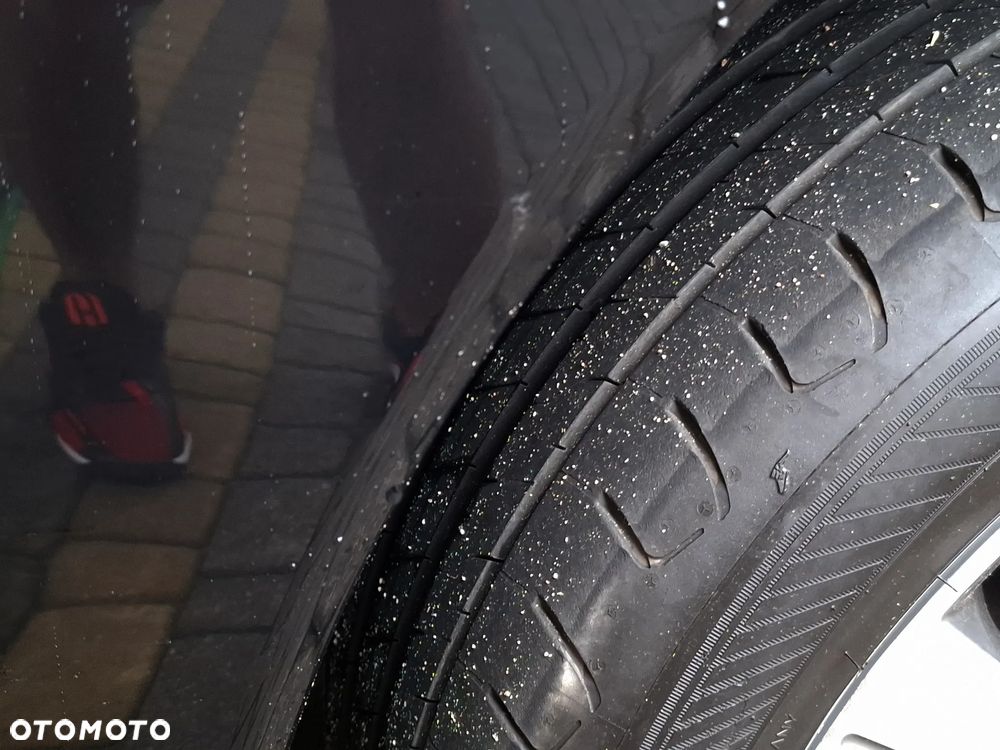 Peugeot 3008 1.6 BlueHDi Allure S&S - 16