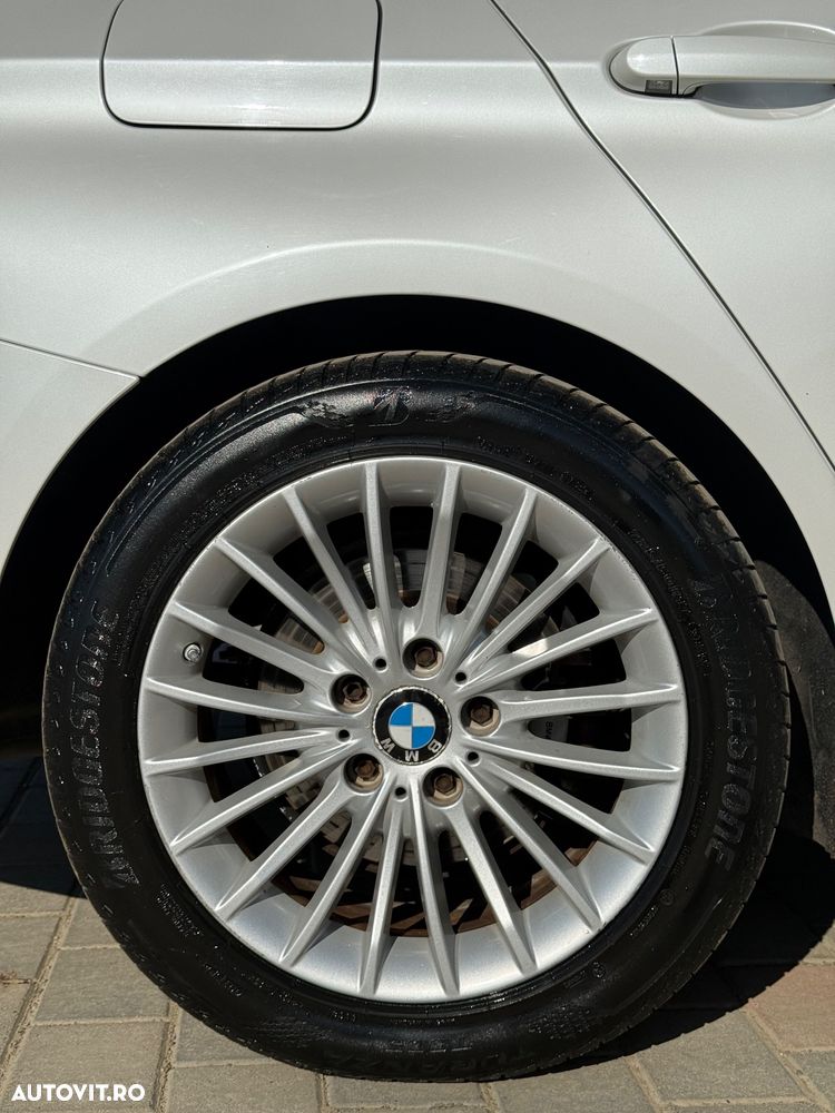 BMW Seria 3 318d Aut. Luxury Line - 25