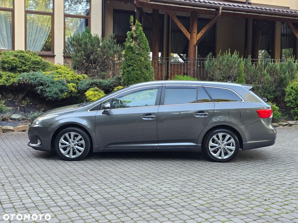 Toyota Avensis 2.0 D-4D Edition - 7