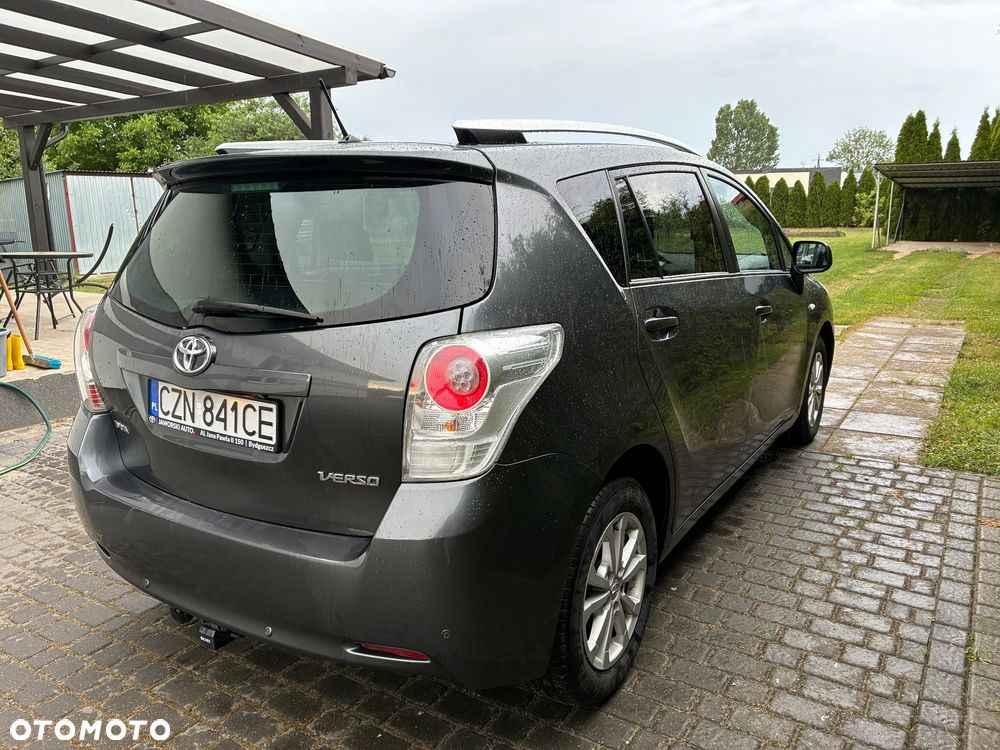 Toyota Verso 1.8 Premium 7os - 2