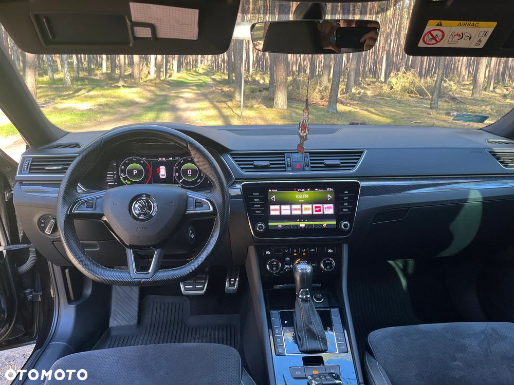 Skoda Superb 2.0 TDI SCR 4x4 Sportline DSG - 8