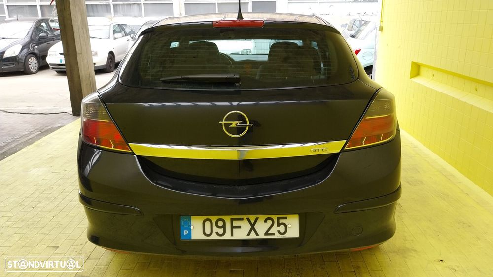 Opel Astra GTC 1.3 CDTi - 19