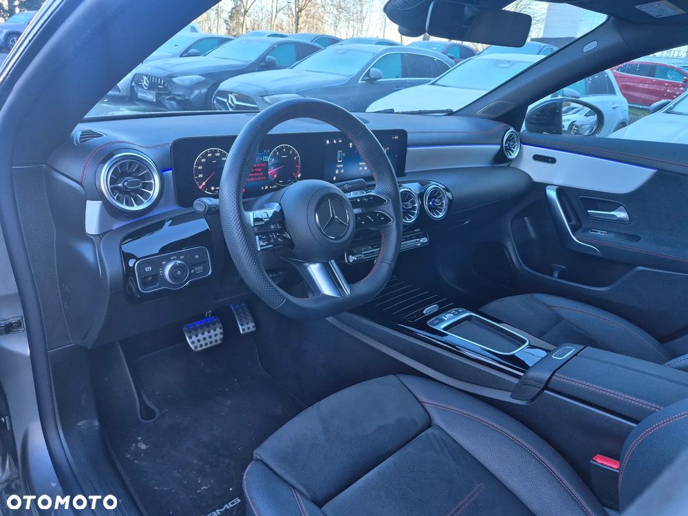 Mercedes-Benz CLA 200 AMG Line 7G-DCT - 15