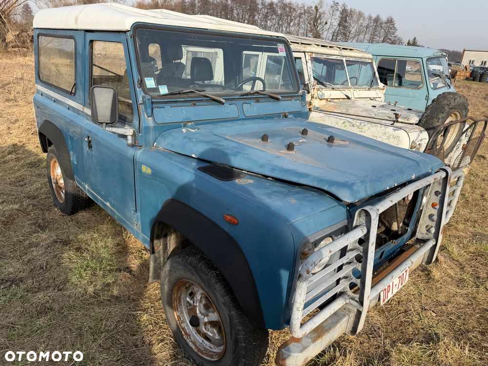 Land Rover Defender - 16