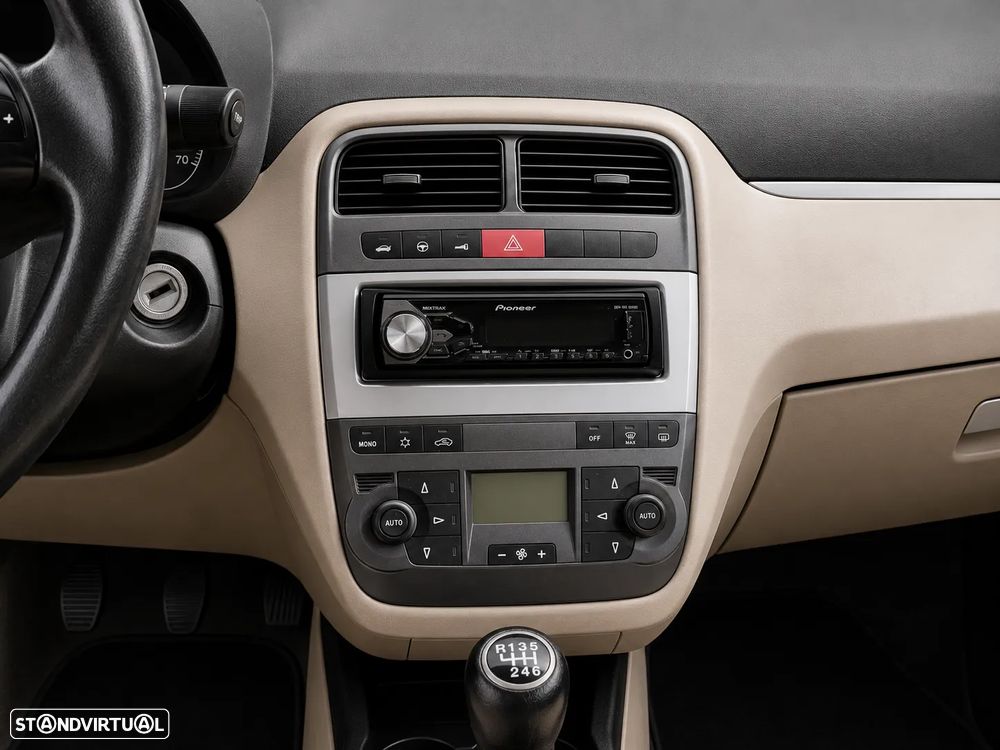 Fiat Grande Punto 1.3 M-Jet Emotion - 11