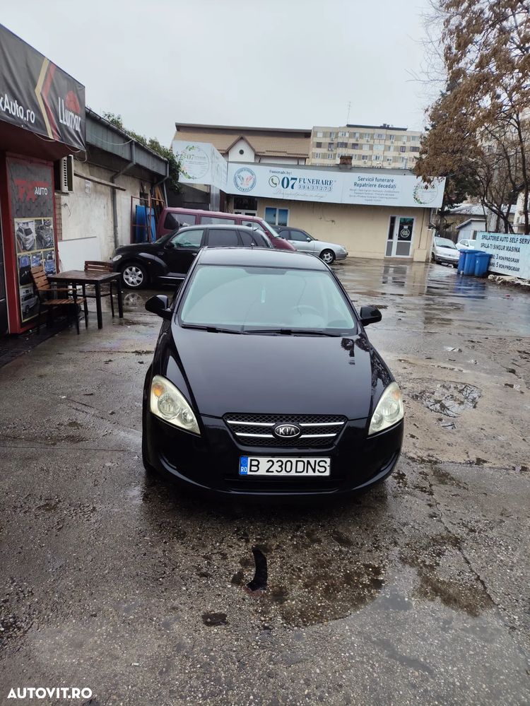 Kia Ceed Cee'd 1.4 GSL BEST - 1