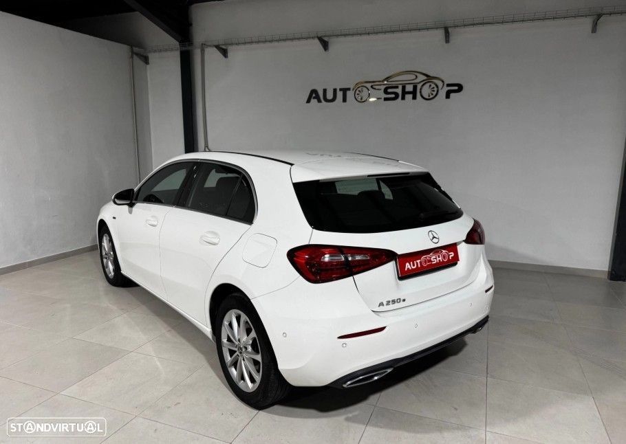 Mercedes-Benz A 250 e Style Plus - 12