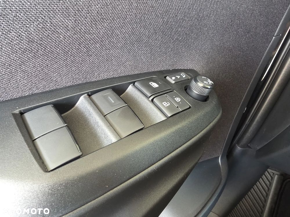 Toyota Yaris Hybrid 1.5 Style - 29