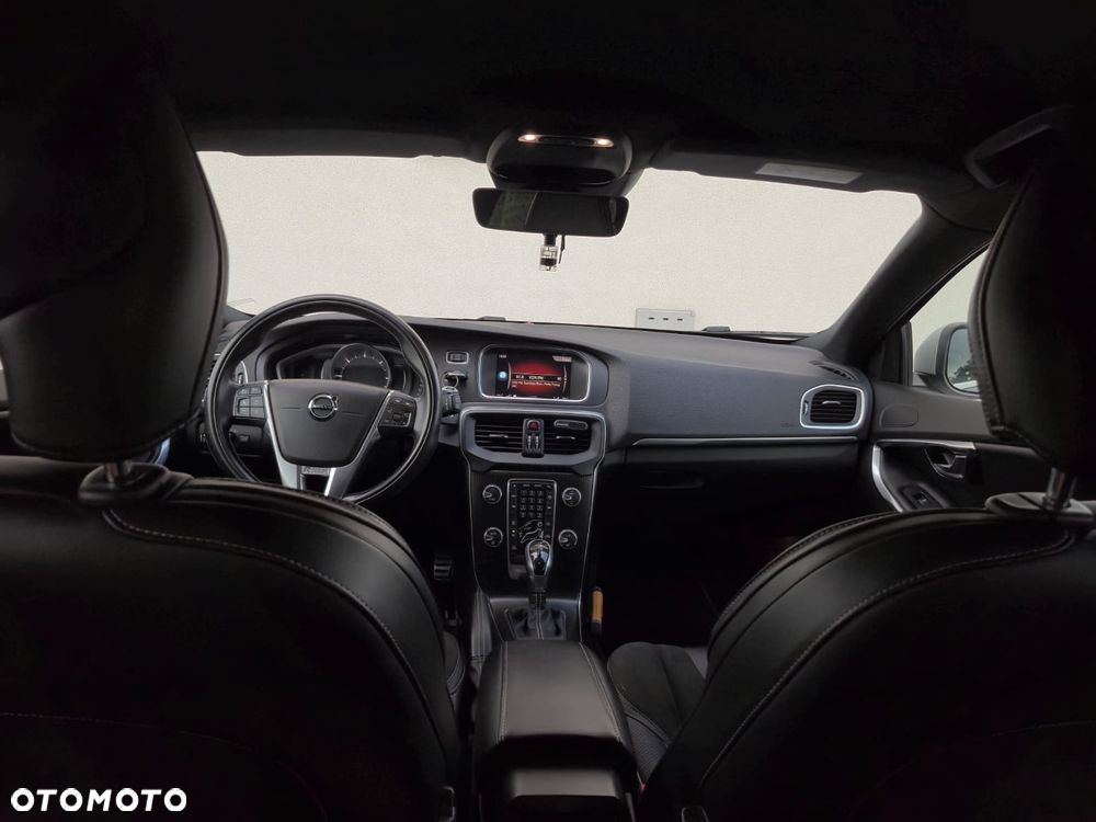 Volvo V40 D3 Drive-E R-Design Kinetic - 10