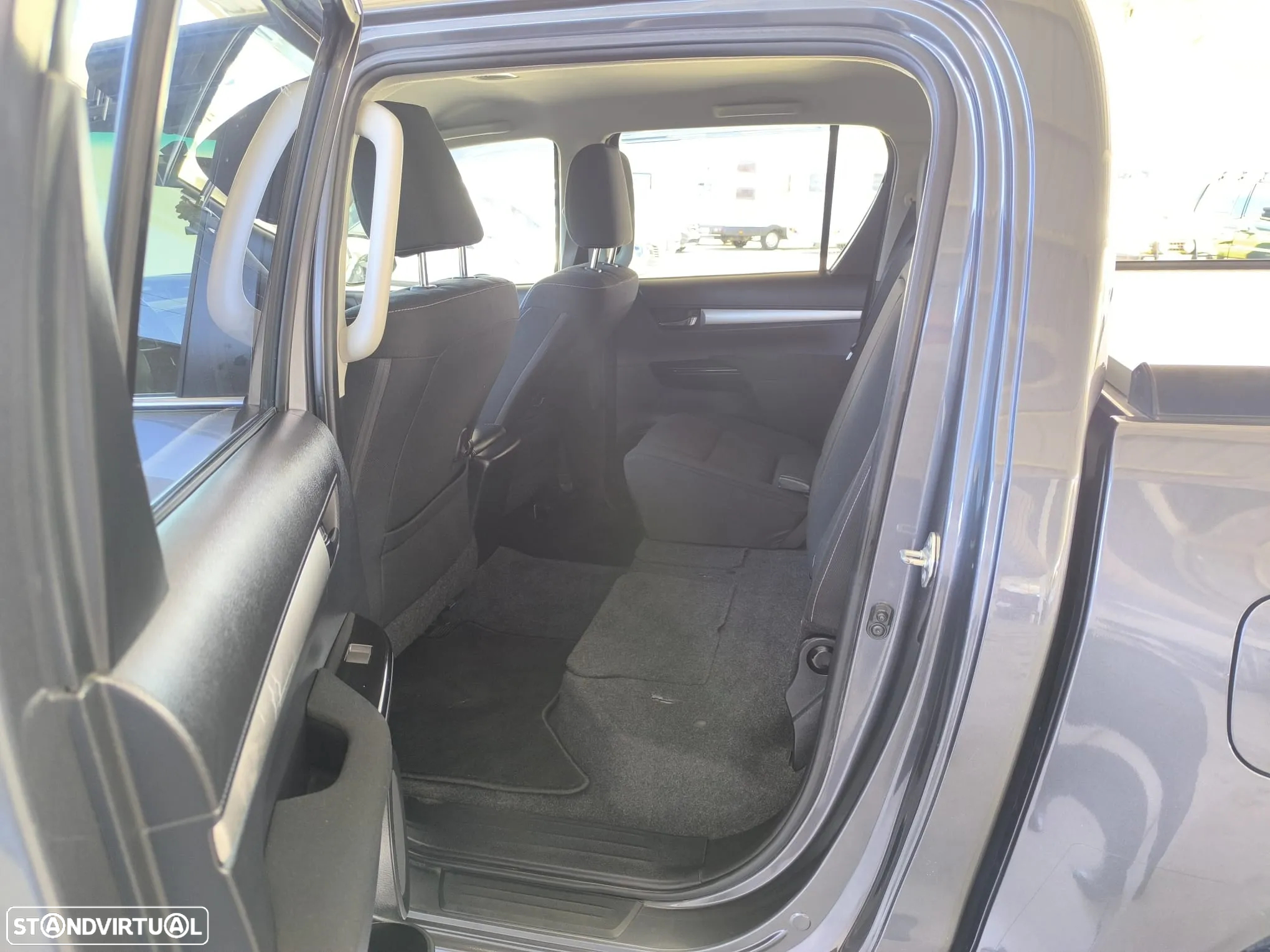 Toyota Hilux 2.4 D-4D 4WD CD Tracker - 20