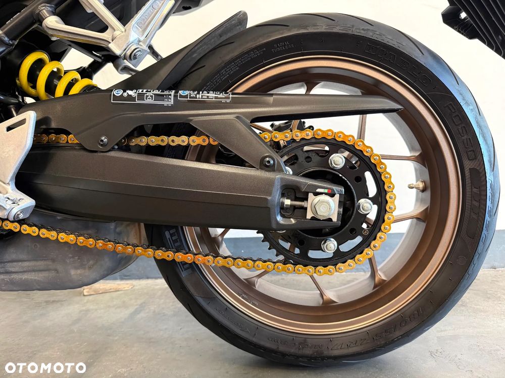 Honda CB - 9