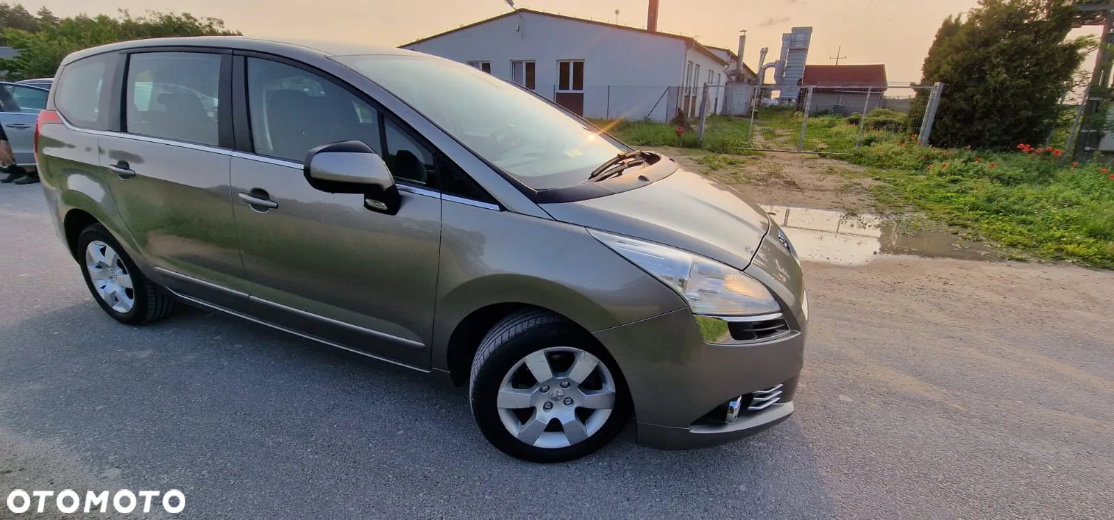 Peugeot 5008 - 14