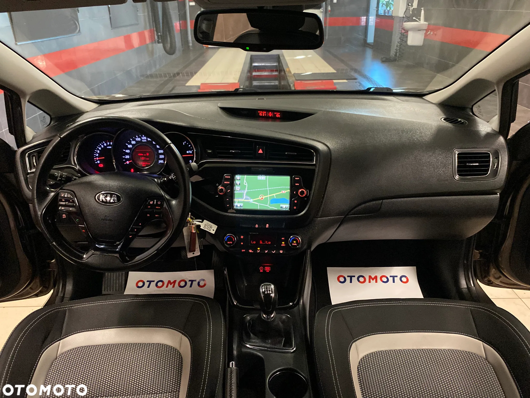 Kia Ceed 1.6 GDI Spirit - 15