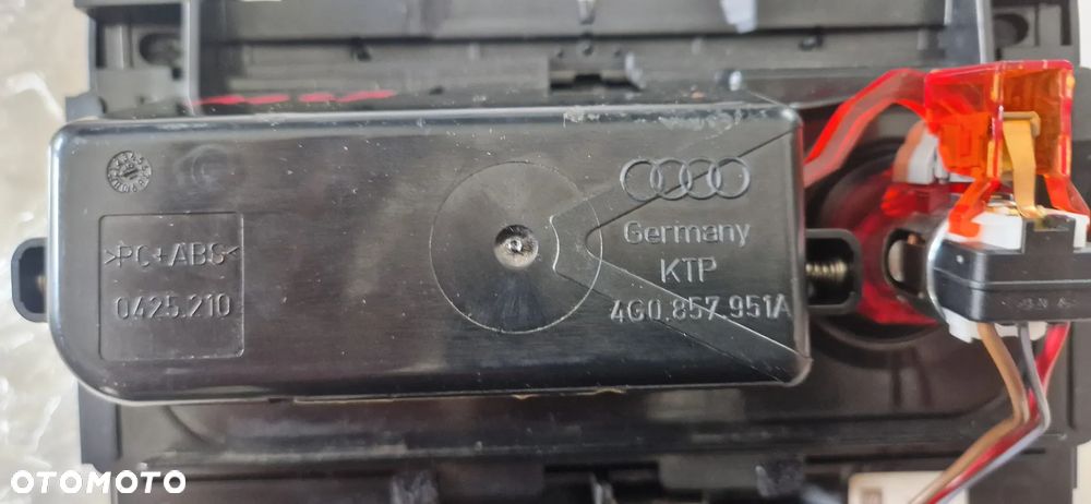 AUDI A6 C7 POPIELNICZKA SCHOWEK 4G0857951 - 4