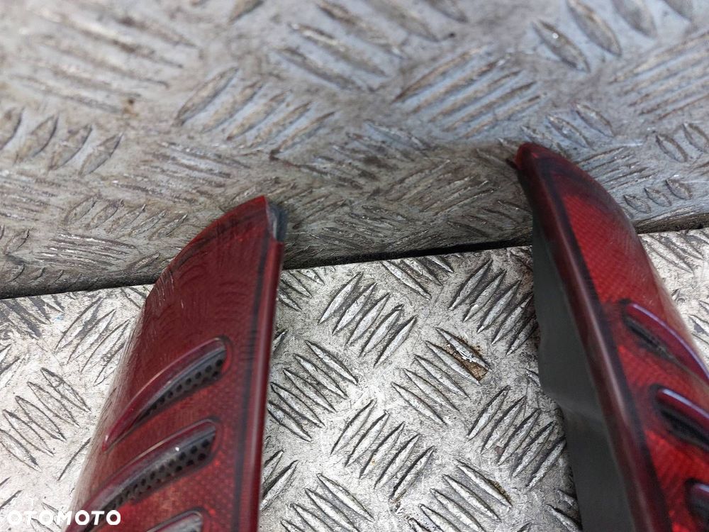 LAMPA LEWY TYŁ + PRAWY TYŁ MERCEDES-BENZ W414 VANEO - 4