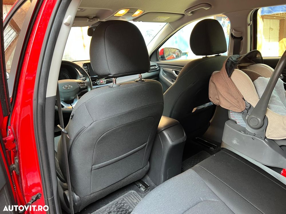 Hyundai i30 1.5 T-GDI 160CP MHEV 5DR 7DCT Highway - 3