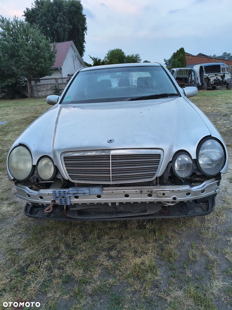 Mercedes-Benz Klasa E 280 4 Matic Elegance - 12